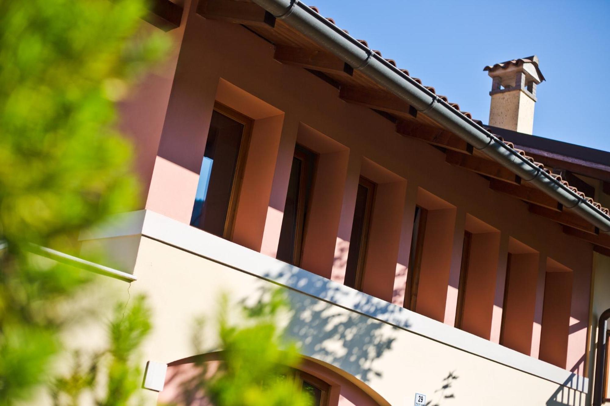Hotel Martinelli Ronzo-Chienis Exterior photo